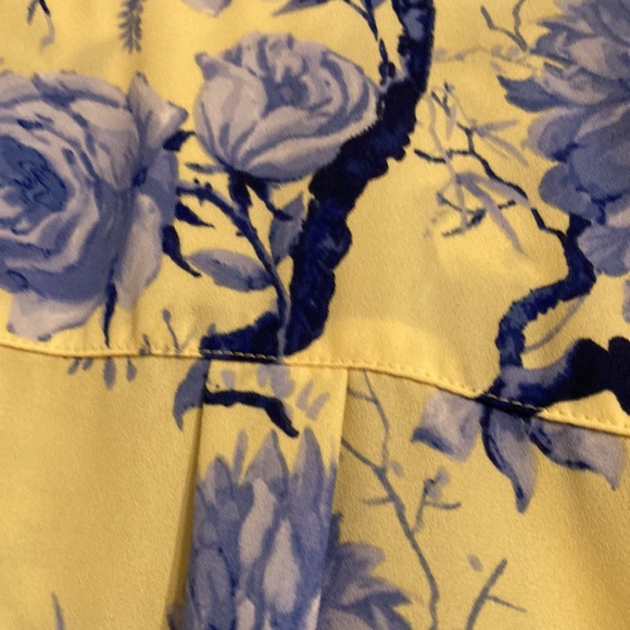 Talbots Floral - Yellow and Blue 3/3 sleeve top - Picture 8 of 8